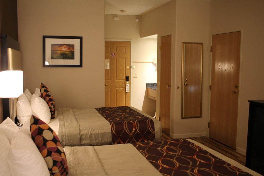Best Western Plus Des Moines West Inn & Suites Clive Esterno foto