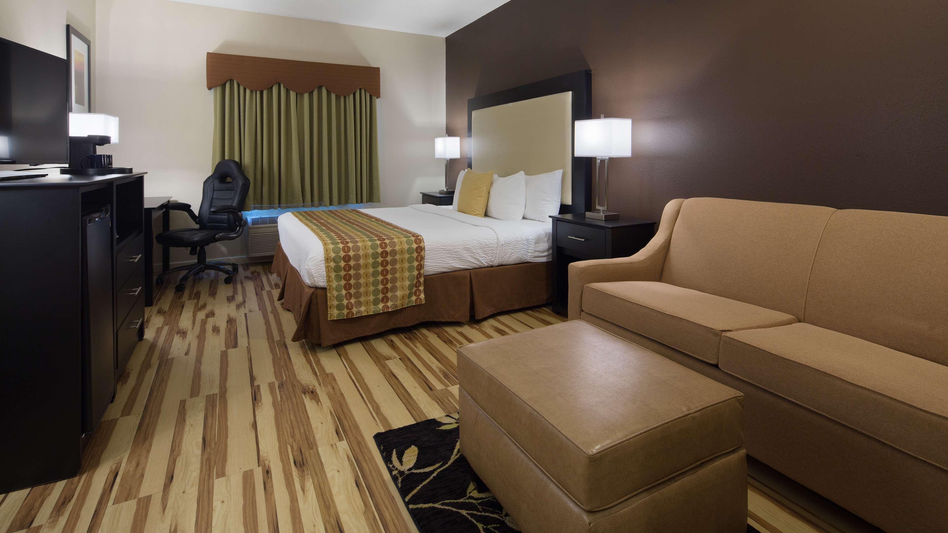 Best Western Plus Des Moines West Inn & Suites Clive Esterno foto