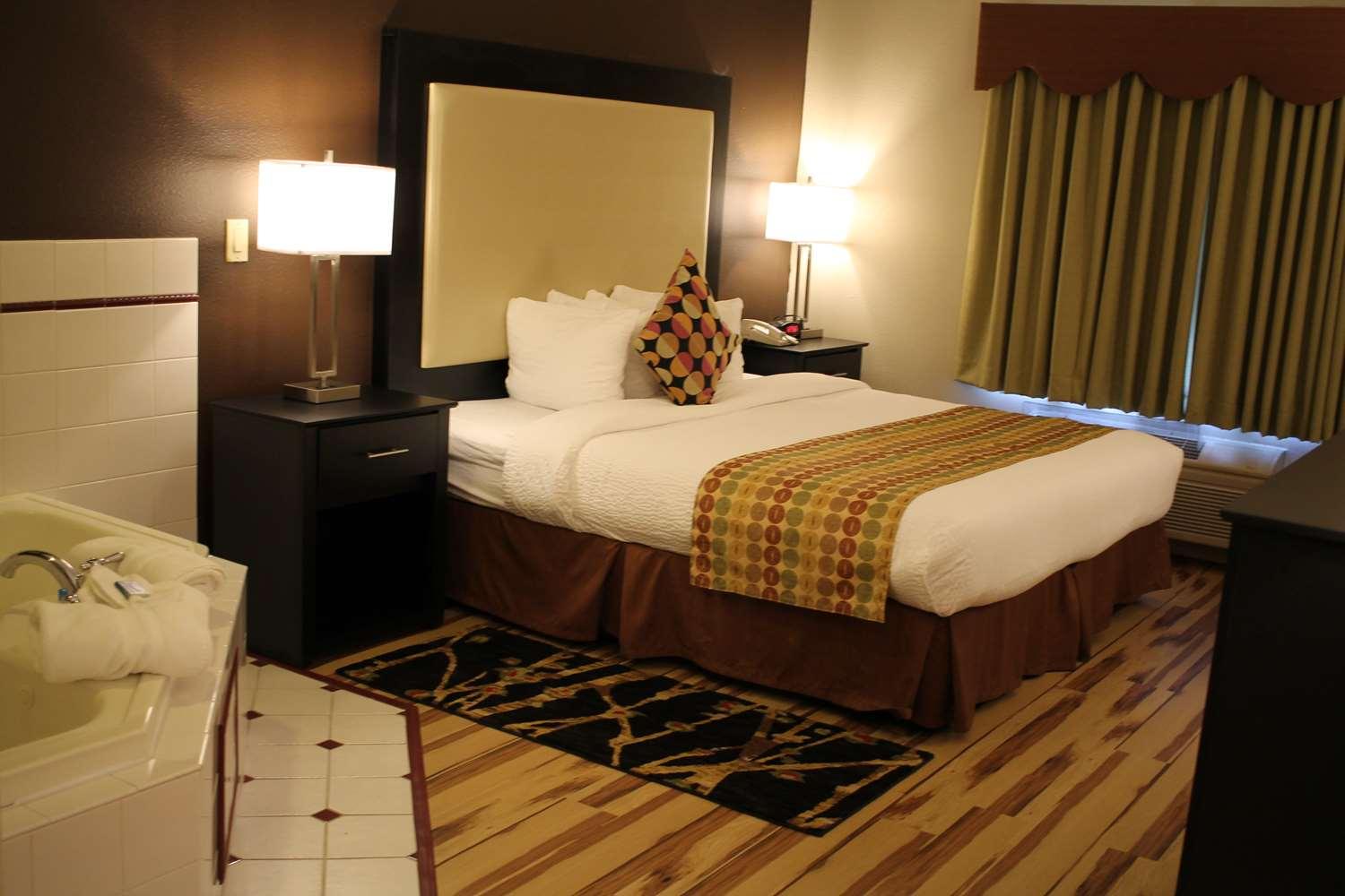 Best Western Plus Des Moines West Inn & Suites Clive Esterno foto