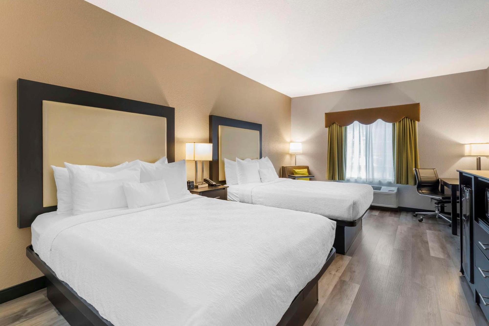 Best Western Plus Des Moines West Inn & Suites Clive Esterno foto