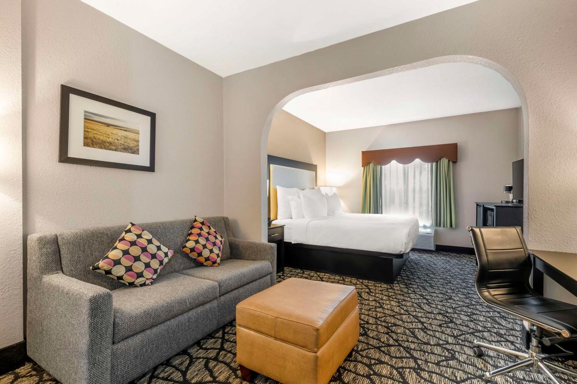 Best Western Plus Des Moines West Inn & Suites Clive Esterno foto