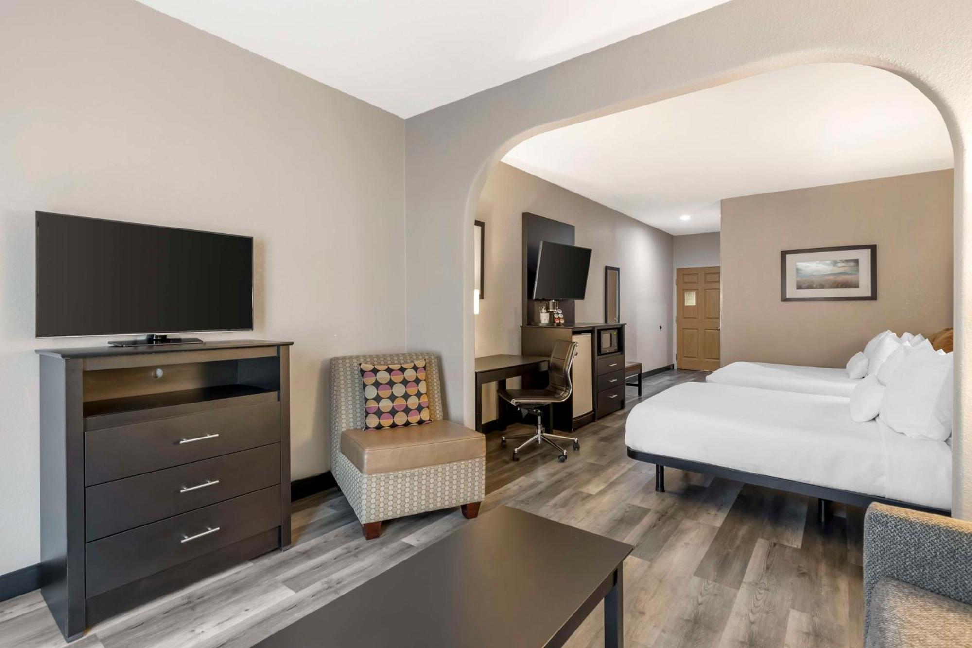 Best Western Plus Des Moines West Inn & Suites Clive Esterno foto