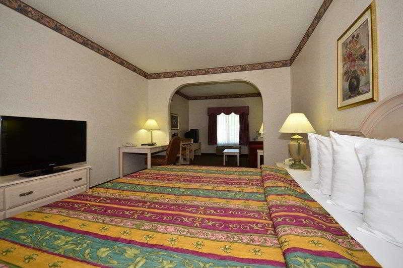 Best Western Plus Des Moines West Inn & Suites Clive Esterno foto